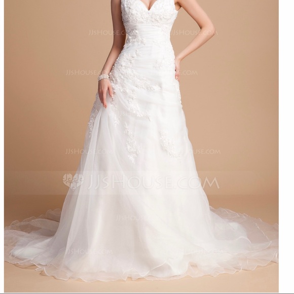 Wedding Gown - Picture 1 of 8